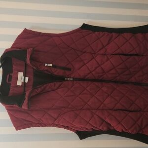 Chebella Women's Quilted Vest - Burgandy and Black